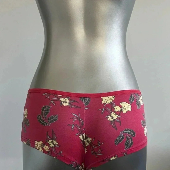 FREE 🆕🐝Low Rise Boyshorts Panties - Picture 4 of 16